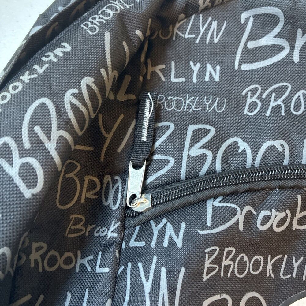 Brooklyn Nets Black 16” NBA Team Logo Graphic Zip Bookbag Backpack - Picture 6 of 16